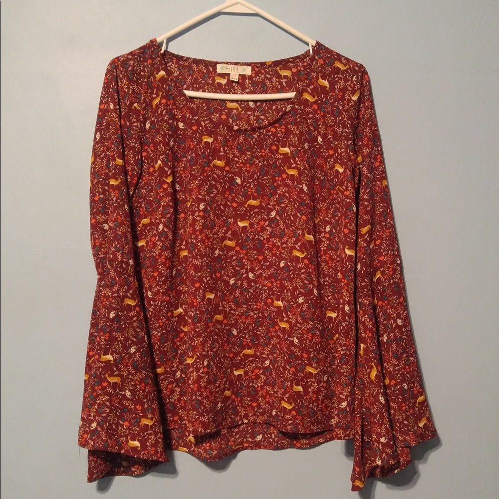 Bell sleeve blouse